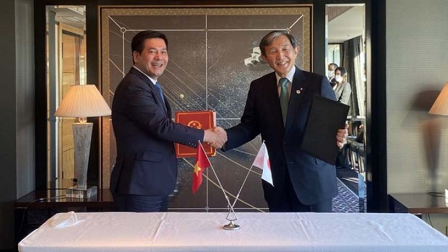 Vietnam's industry-trade ministry, Japanese prefecture seal cooperation deal